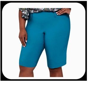 Ashley Stewart Plus Size Bermuda Shorts Size 22/24 Stretch Capris 22 24 NWT